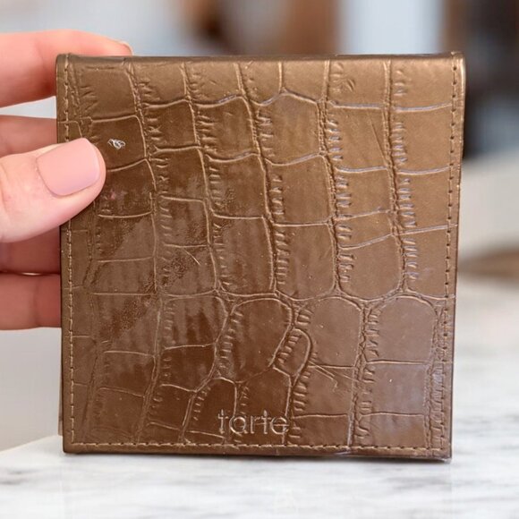 Tarte Park Avenue Princess Waterproof Face & Body Bronzer - Picture 2 of 6